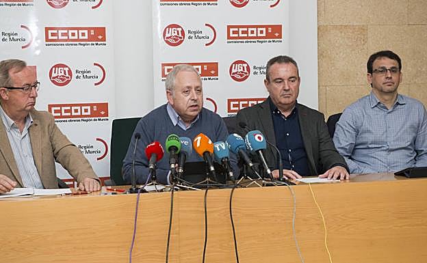 Gonzalo Fuentes, Antonio Jiménez, Santiago Navarro y Omar Rodríguez, este viernes. 