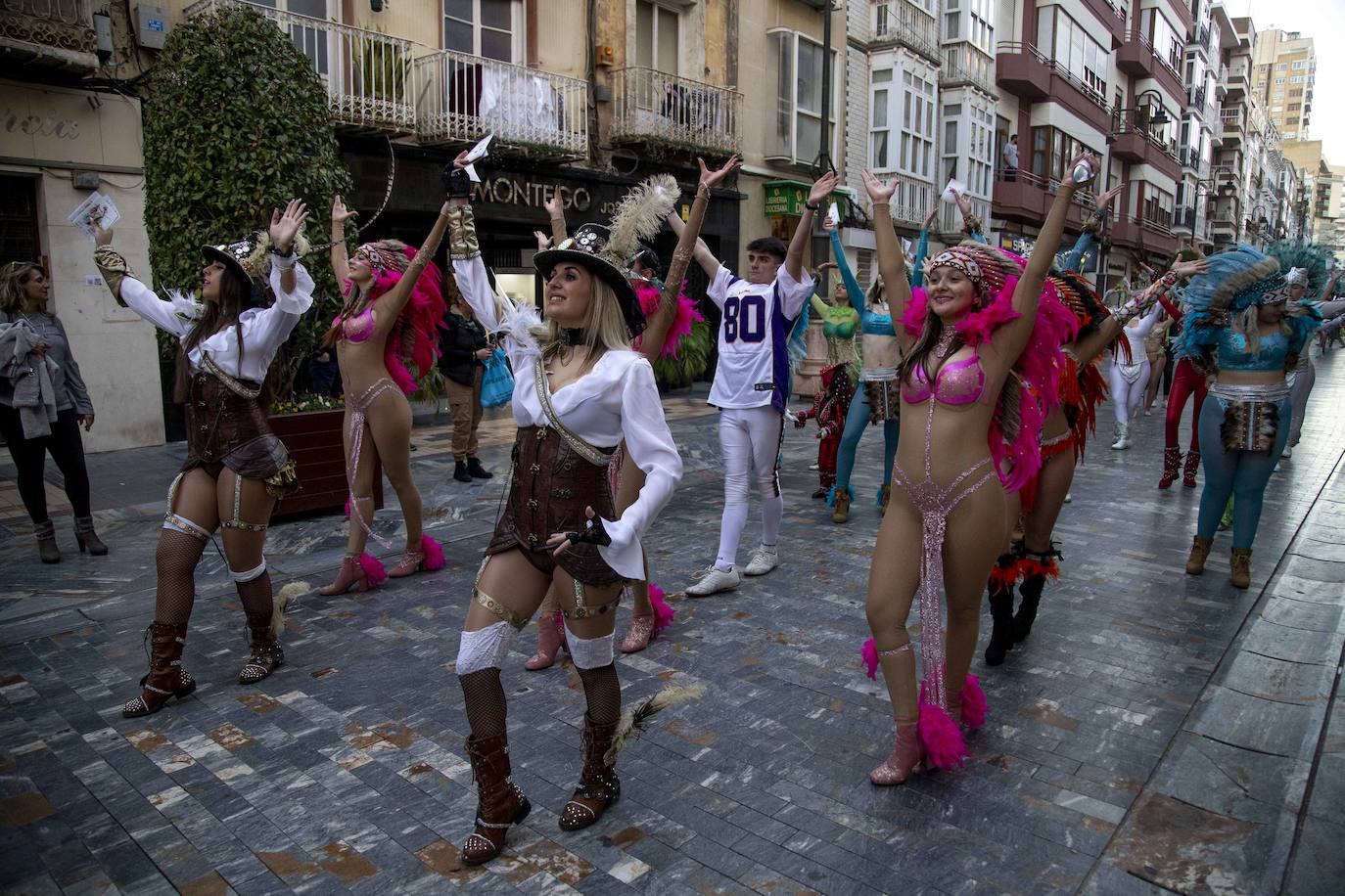 Fotos: La samba marca el inicio del Carnaval en Cartagena