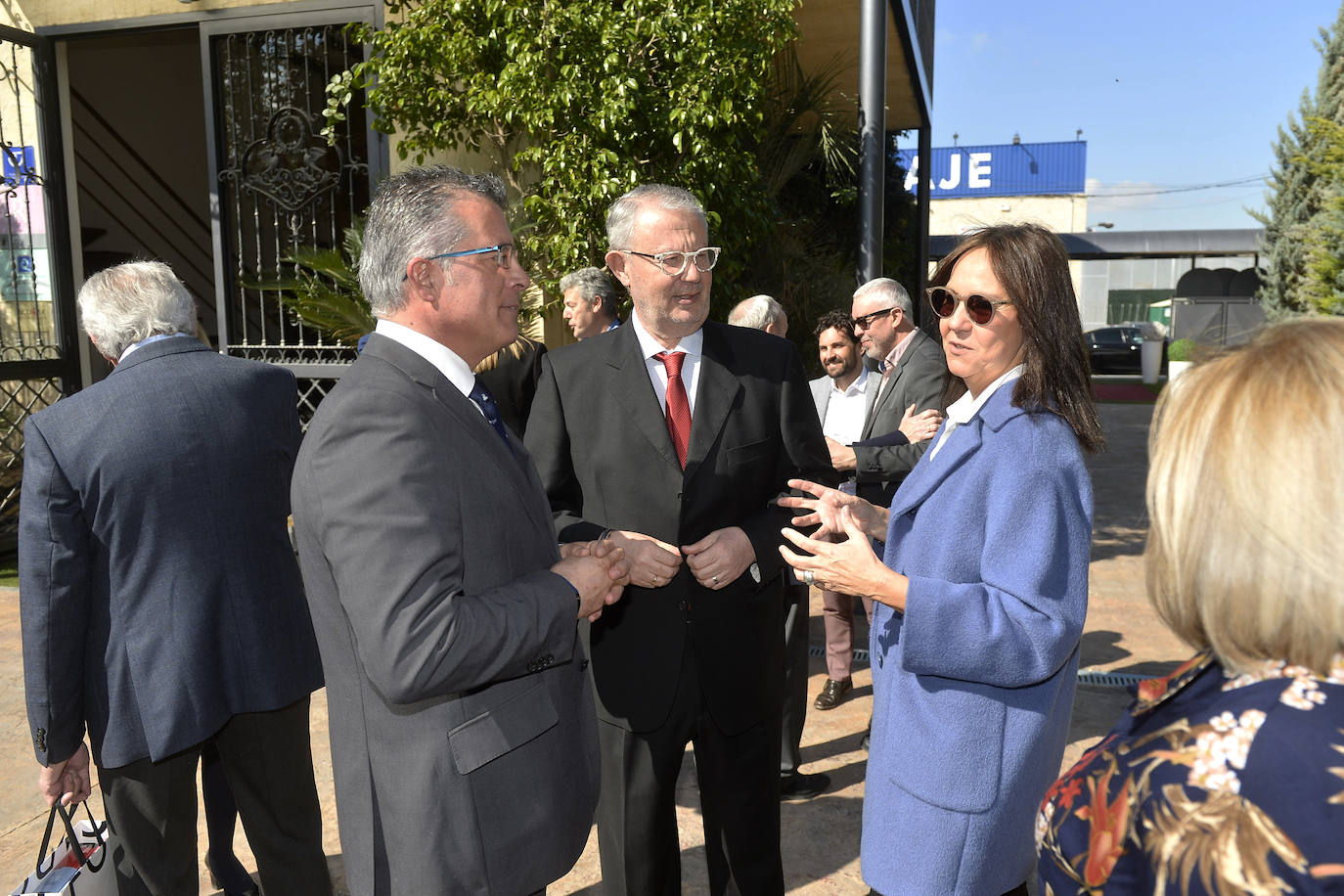 Fotos: La escritora María Dueñas participa en la &#039;Tertulia La Luz&#039;