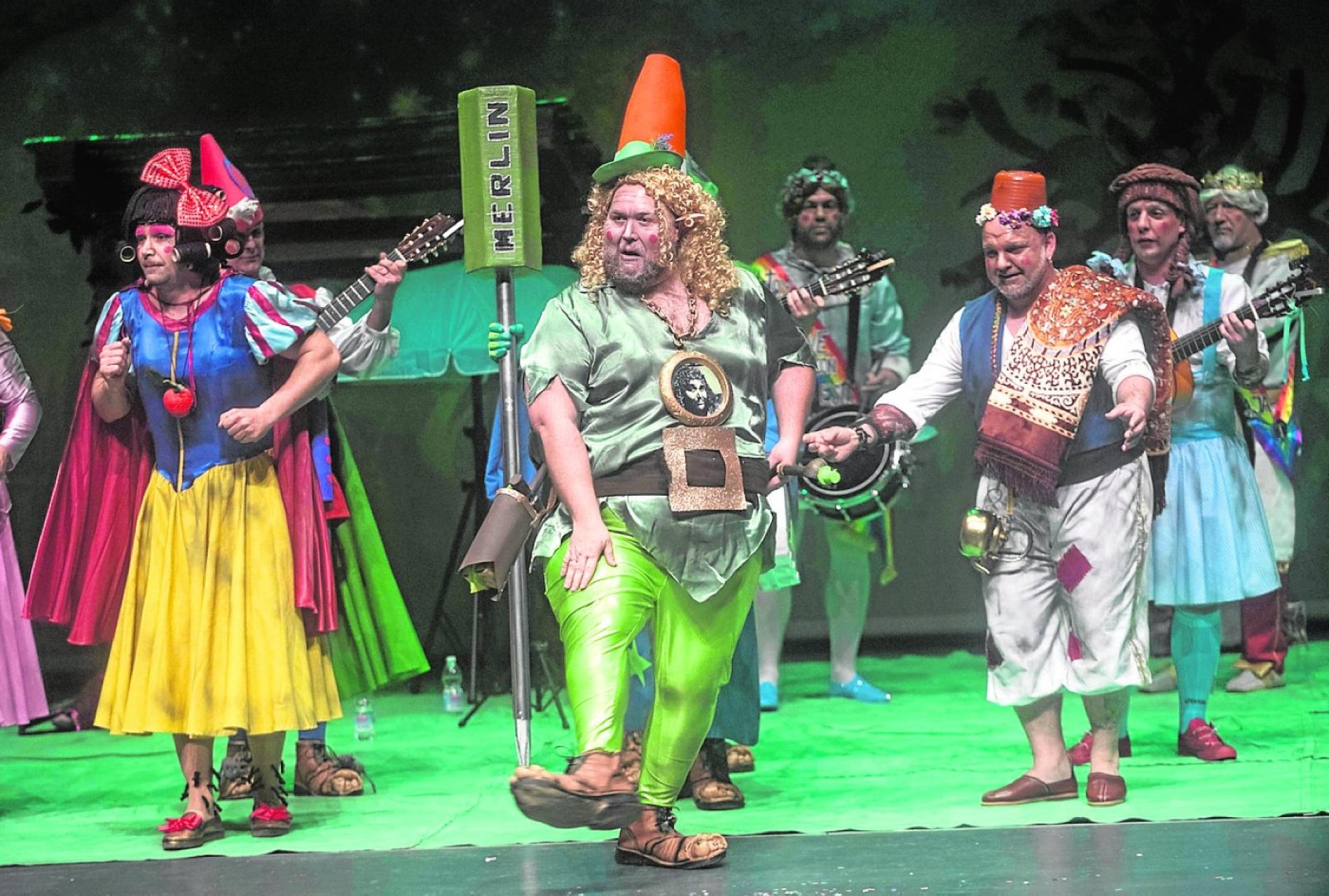 Cuentos olvidados en busca de una sonrisa. Los Robinsones de la Isla en escena. 