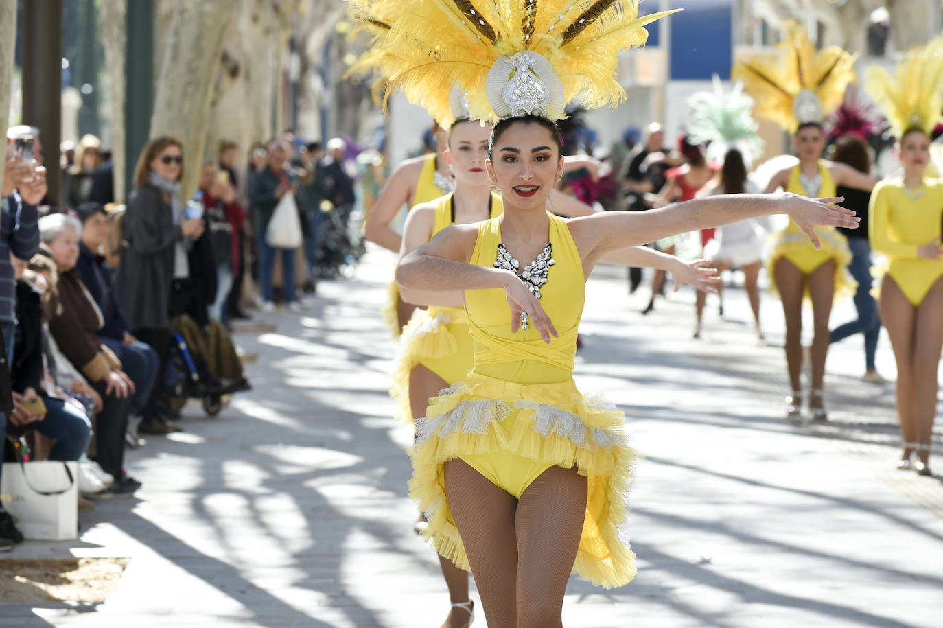 Por megafonía y entre canciones, invitaban a conocer sus fiestas, en especial el desfile de piñata del próximo domingo 1 de marzo.
