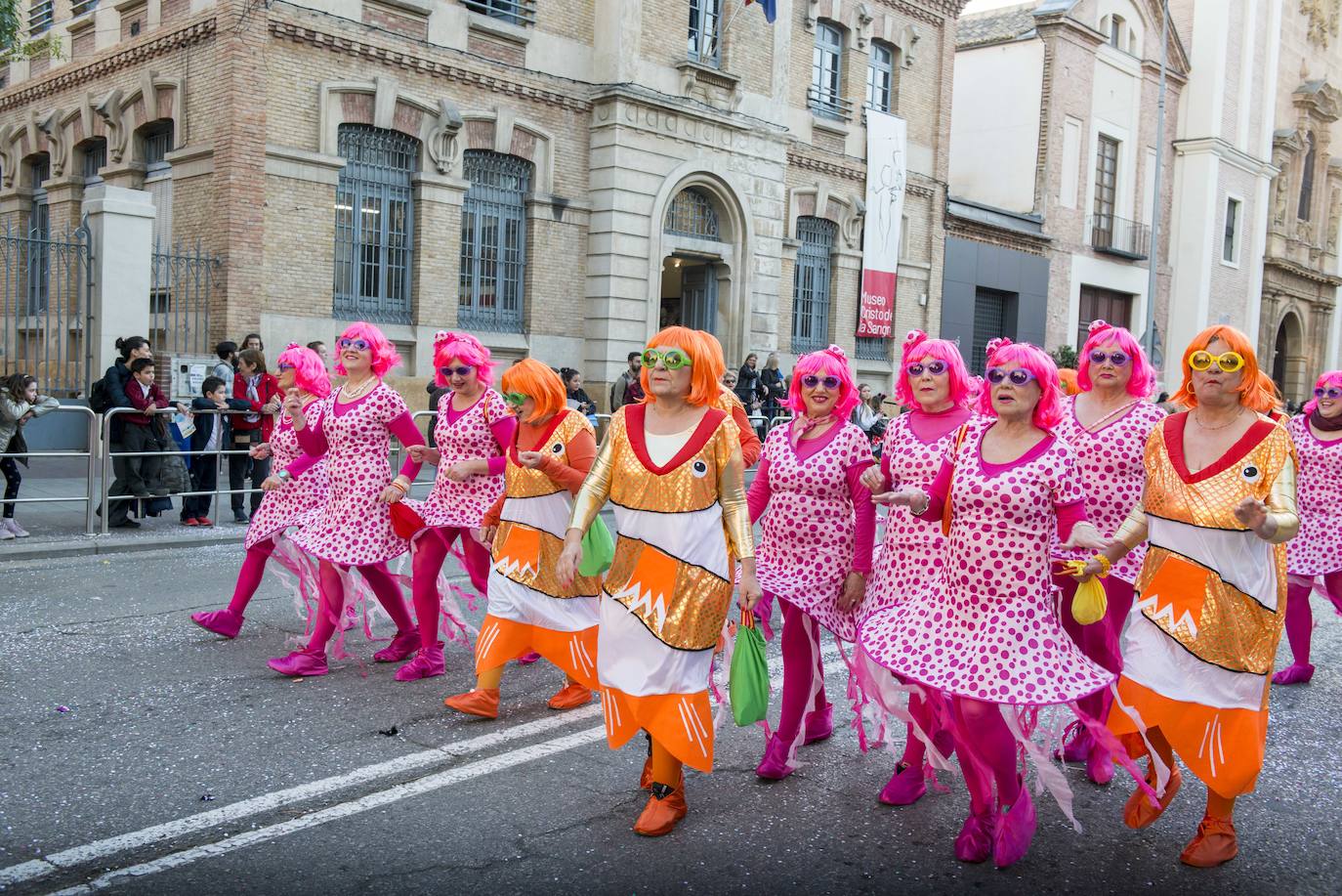 Fotos: El Carmen se disfraza contra el cambio climático