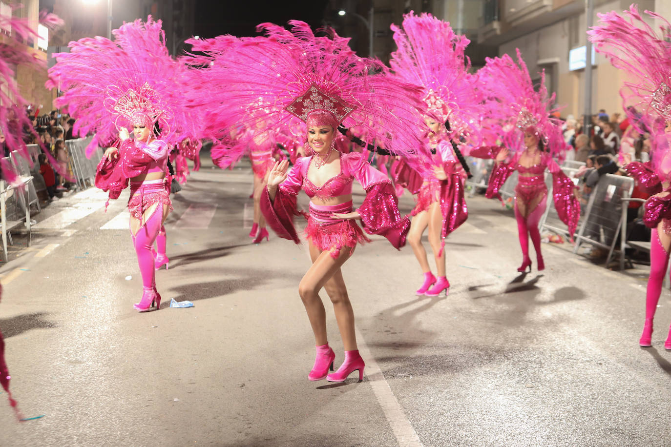 Fotos: Águilas se llena de color en el segunda gran desfile del Carnaval