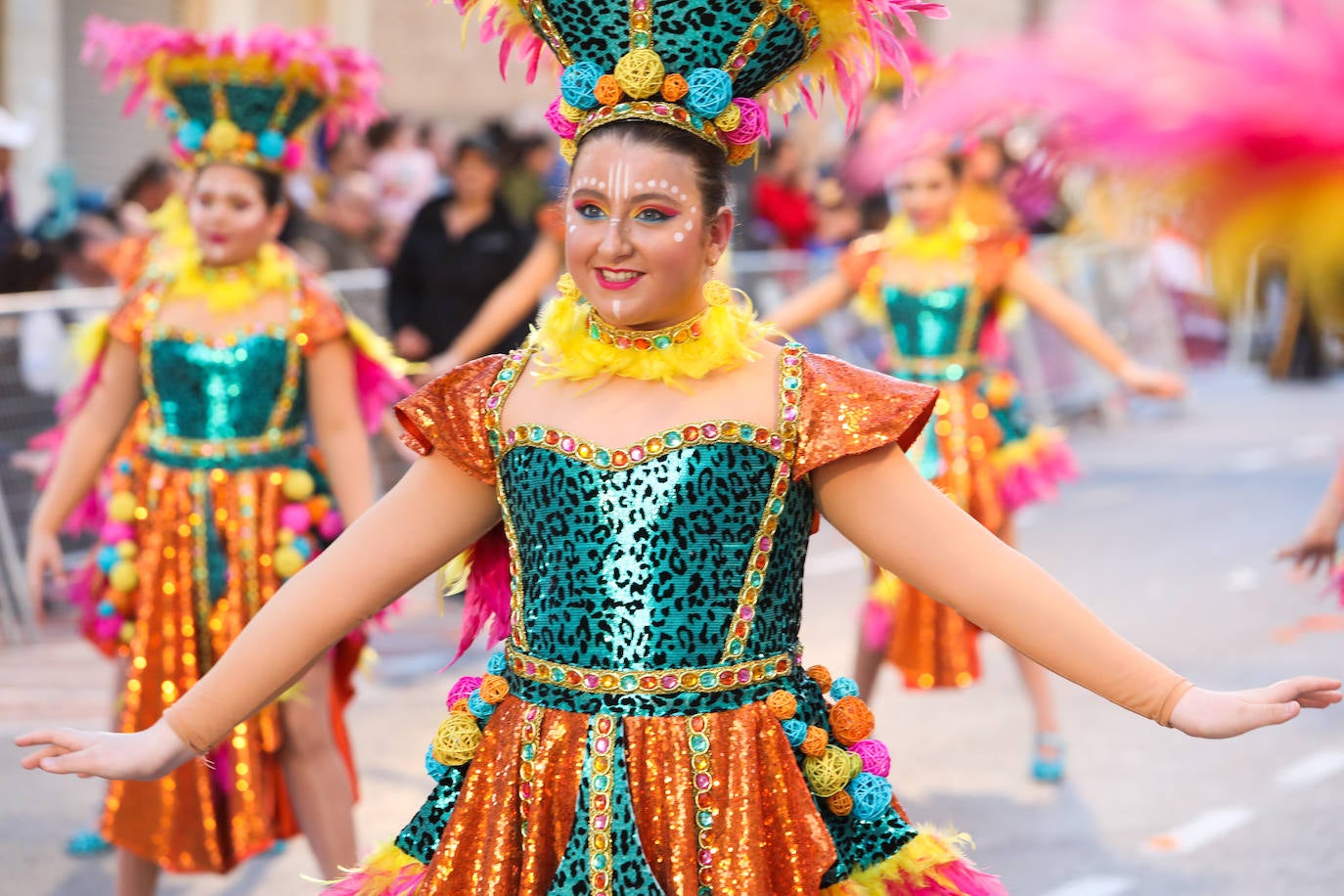 Fotos: Águilas se llena de color en el segunda gran desfile del Carnaval
