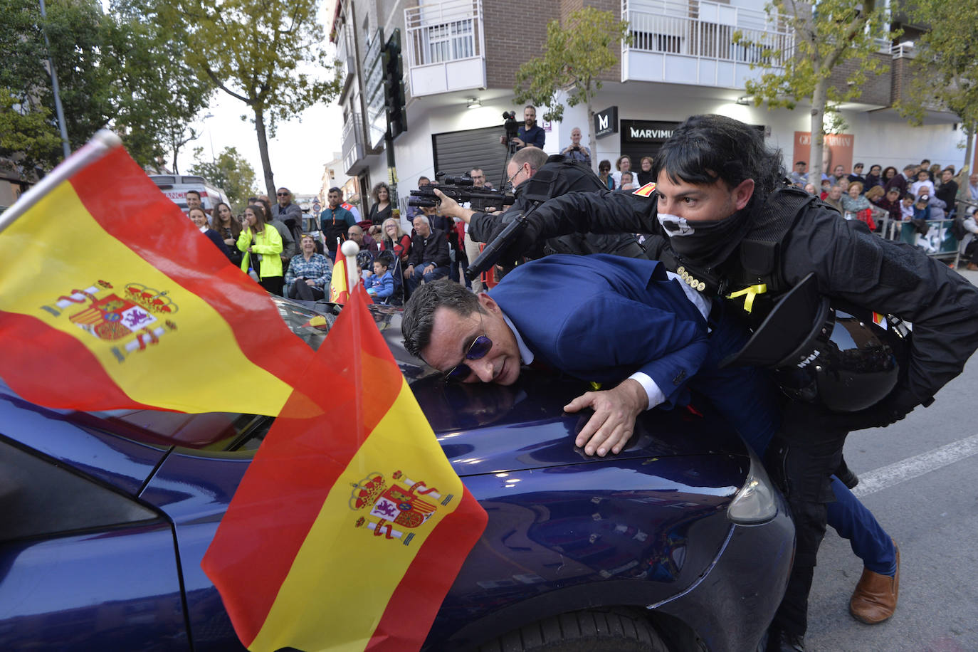 Fotos: Plumas, lentejuelas y sátira en el desfile más importante del Carnaval de Cabezo de Torres