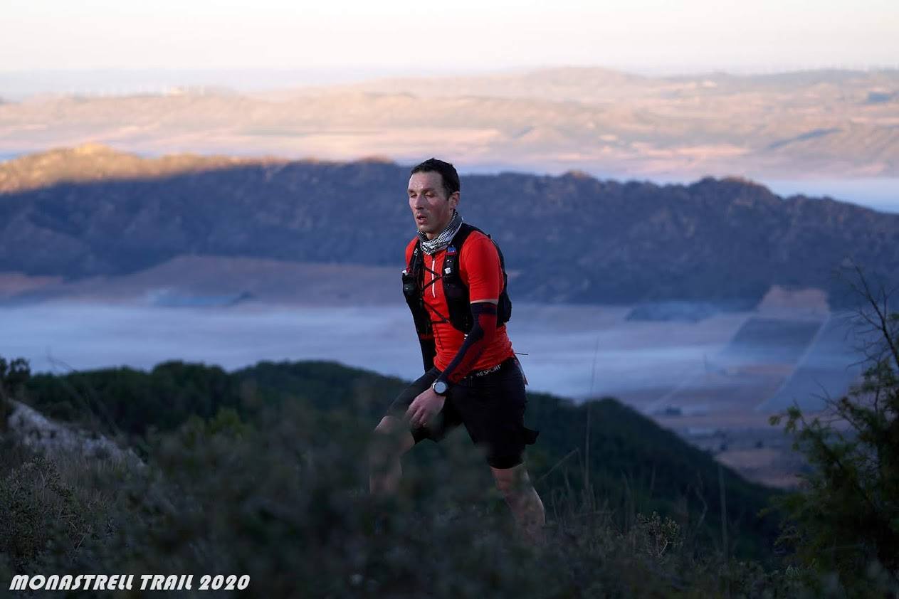 El atleta del Bicihuerta completa los 61 kilómetros con un tiempo de 6:46:30, por los 9:11:36 para la corredora del Kampamento Base