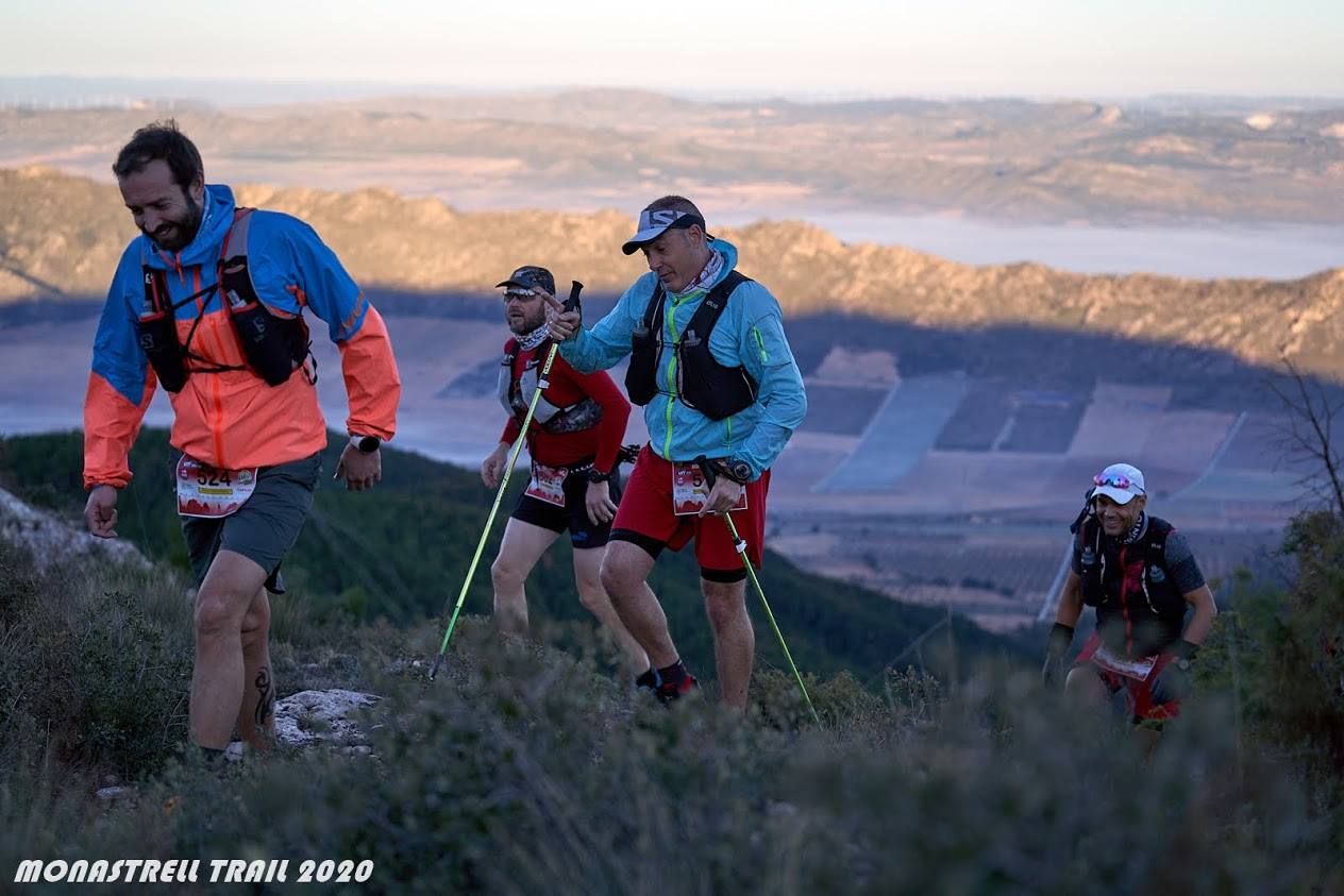 El atleta del Bicihuerta completa los 61 kilómetros con un tiempo de 6:46:30, por los 9:11:36 para la corredora del Kampamento Base