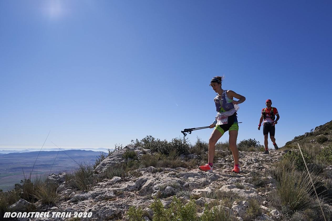 El atleta del Bicihuerta completa los 61 kilómetros con un tiempo de 6:46:30, por los 9:11:36 para la corredora del Kampamento Base