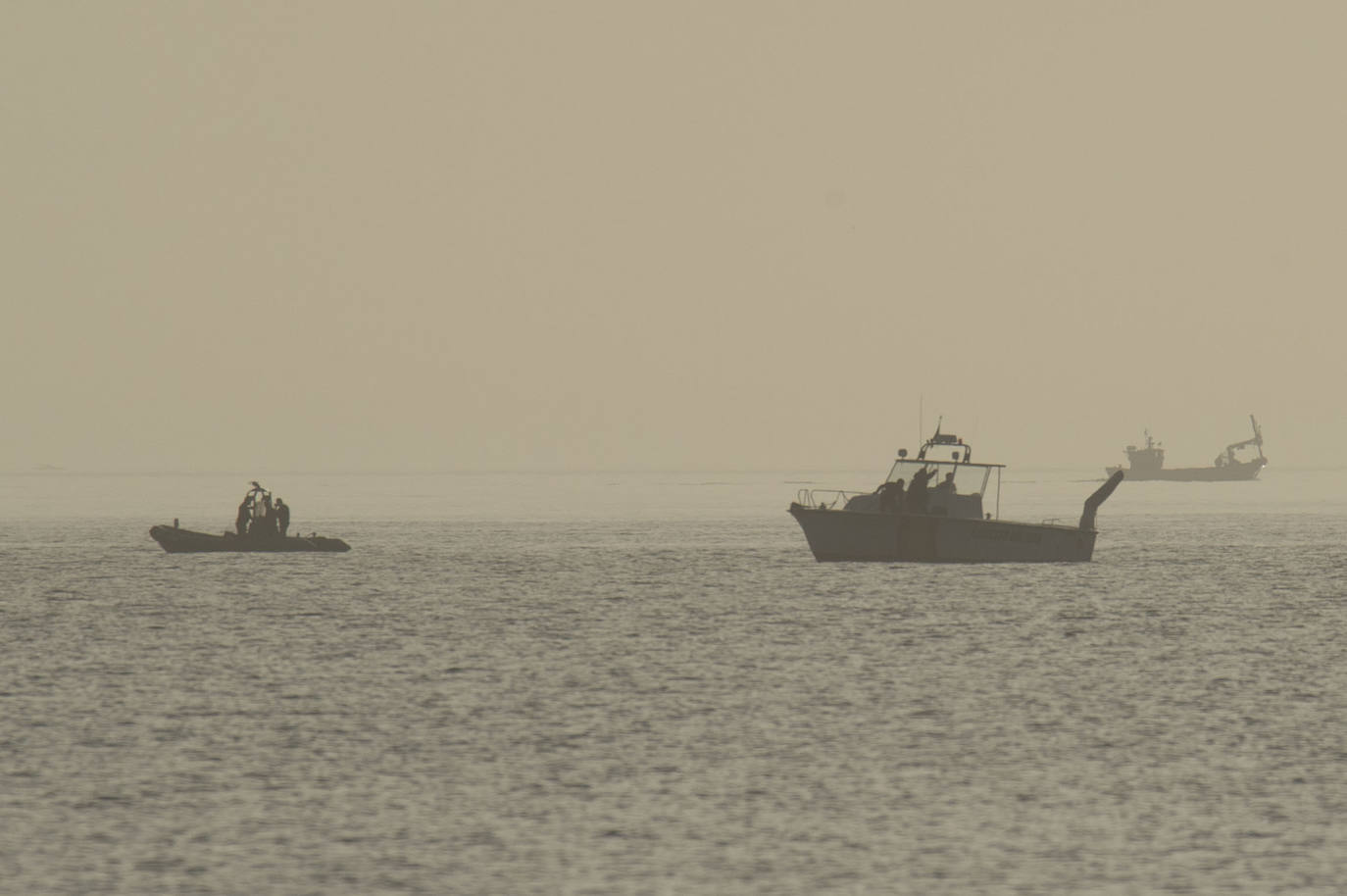 Fotos: Encuentran los restos del piloto de la AGA fallecido tras caer al mar frente a La Manga