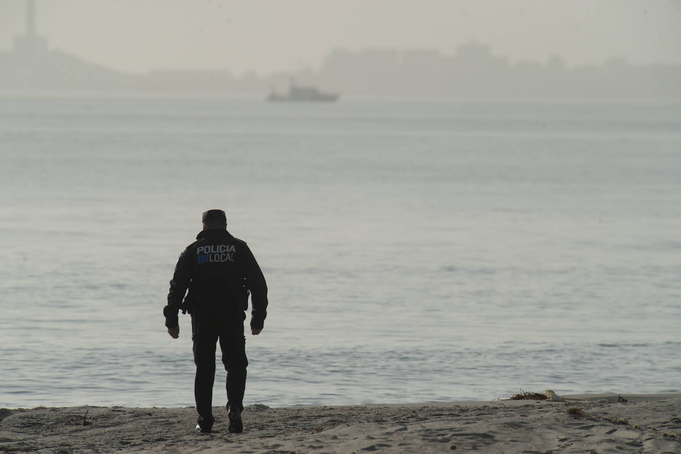 Fotos: Encuentran los restos del piloto de la AGA fallecido tras caer al mar frente a La Manga