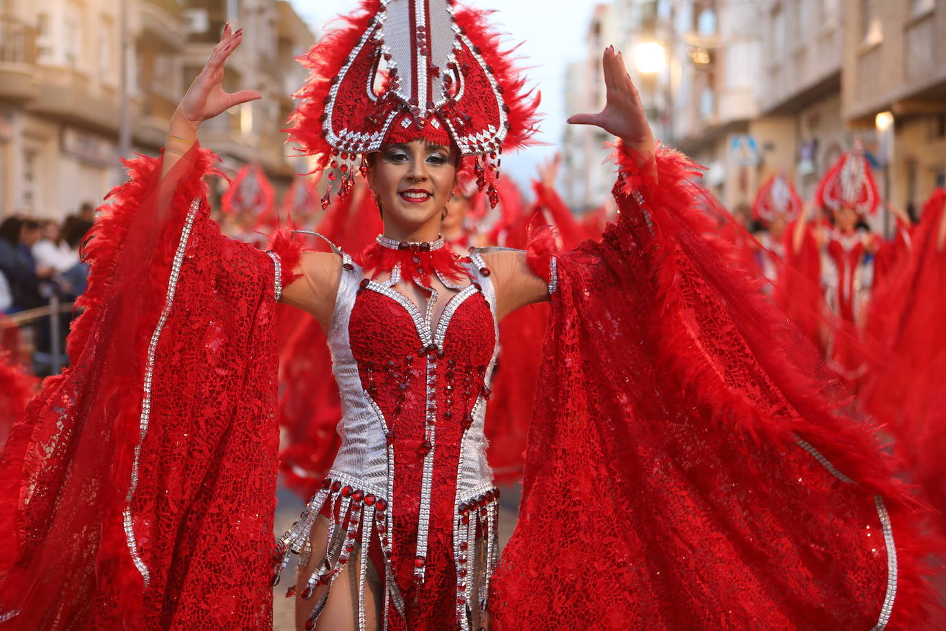 Fotos: Desfile de comparsas foráneas de Carnaval en Águilas