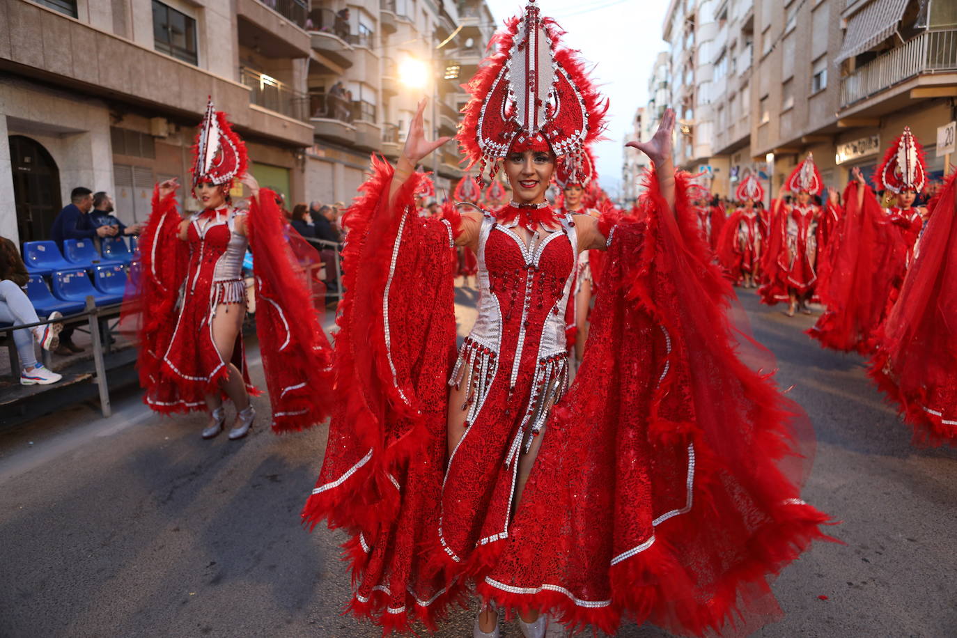 Fotos: Desfile de comparsas foráneas de Carnaval en Águilas