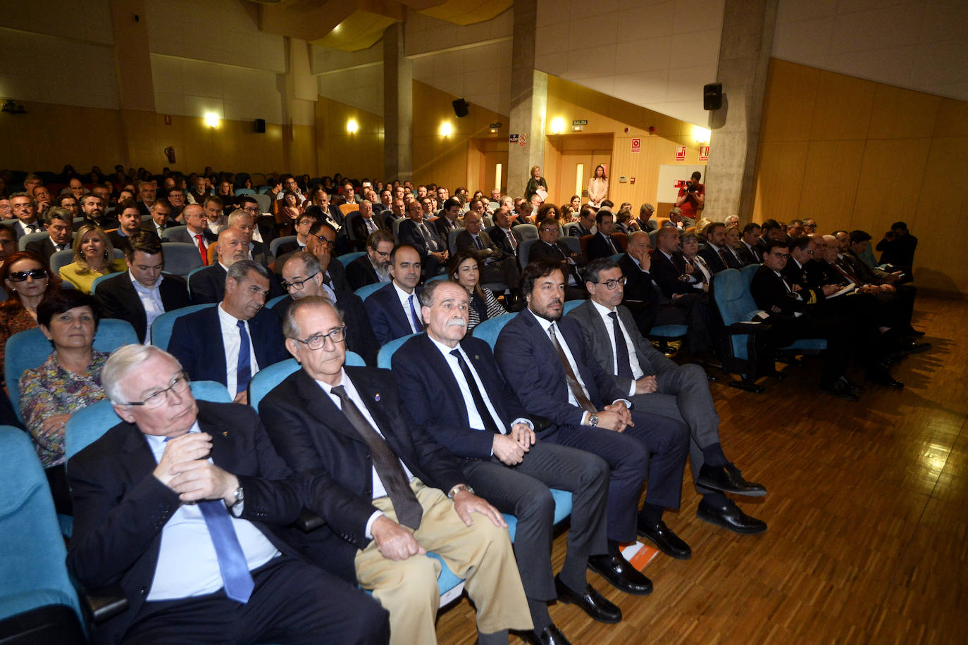 Fotos: Acto de reconocimiento a las empresas que respaldan las cátedras de la UMU