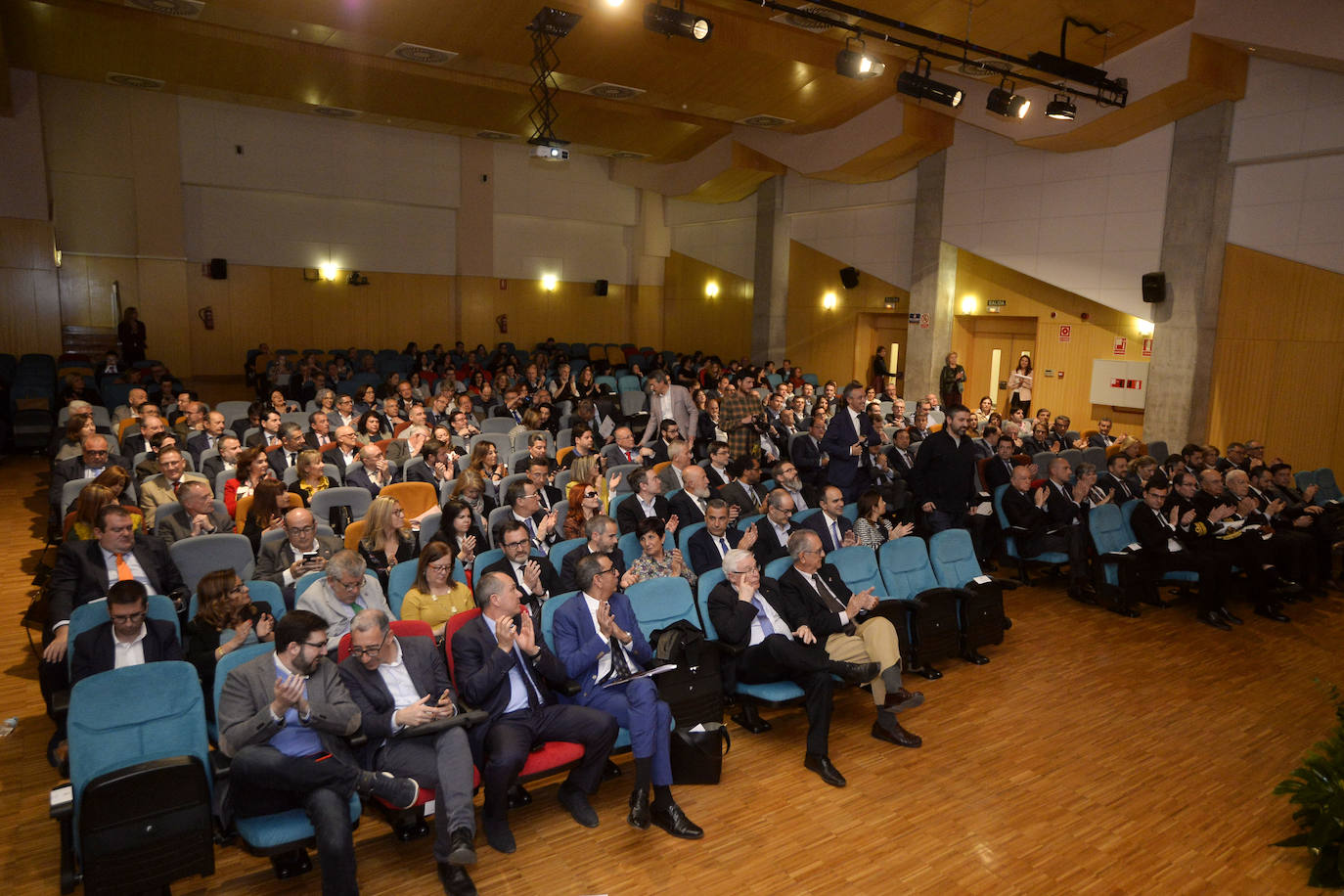 Fotos: Acto de reconocimiento a las empresas que respaldan las cátedras de la UMU