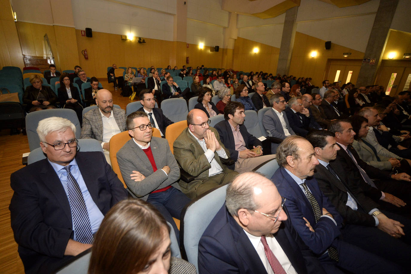 Fotos: Acto de reconocimiento a las empresas que respaldan las cátedras de la UMU