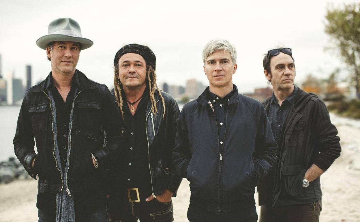 Nada Surf en concierto