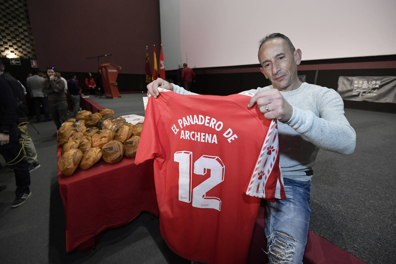 Fotos: El Real Murcia presenta su nueva ampliación de capital