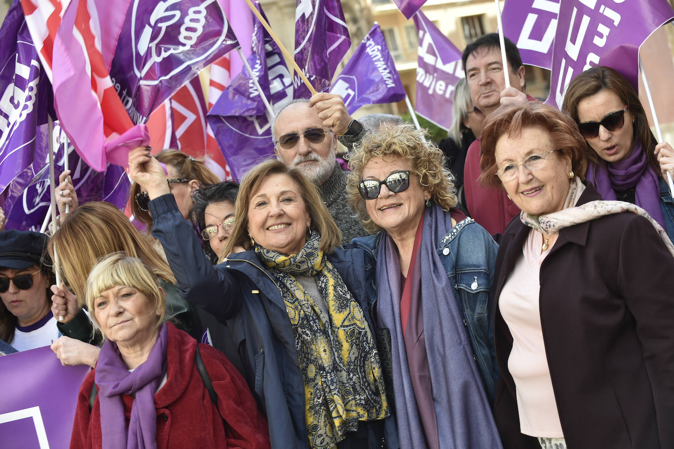 Fotos: Los estudiantes protestan en Murcia por una «ofensiva salvaje contra los derechos conquistados»