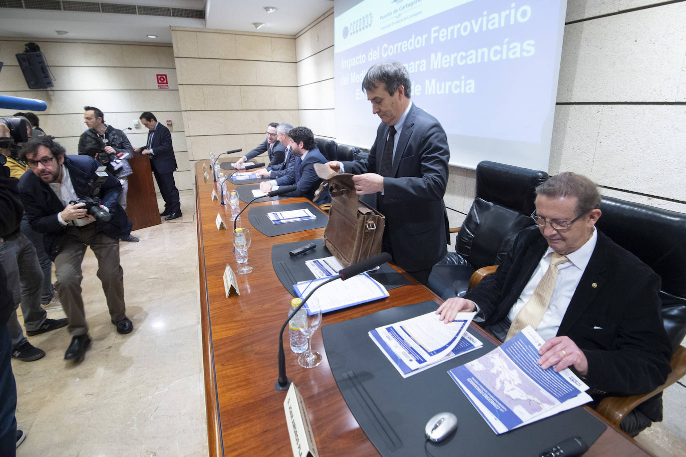 Fotos: El Corredor Mediterráneo creará entre 8.000 y 10.000 empleos en la Región, según Croem