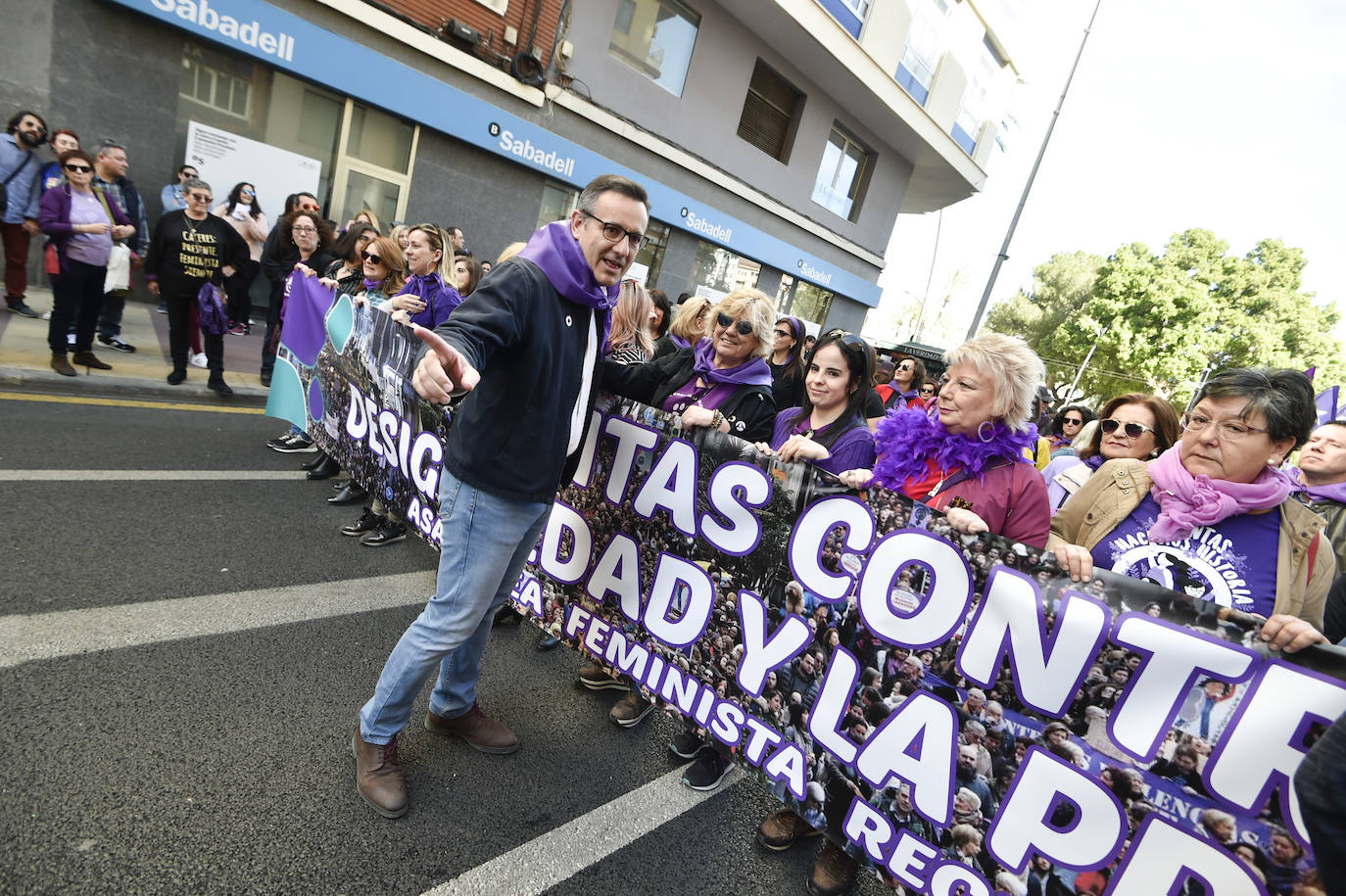 La manifestación transcurrió en un ambiente sano, alegre y reivindicativo.