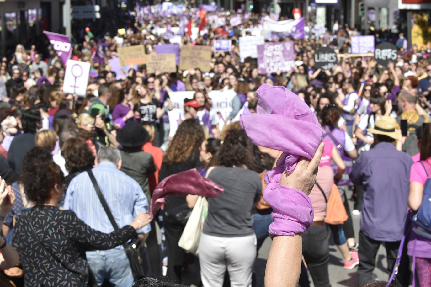 La manifestación transcurrió en un ambiente sano, alegre y reivindicativo.