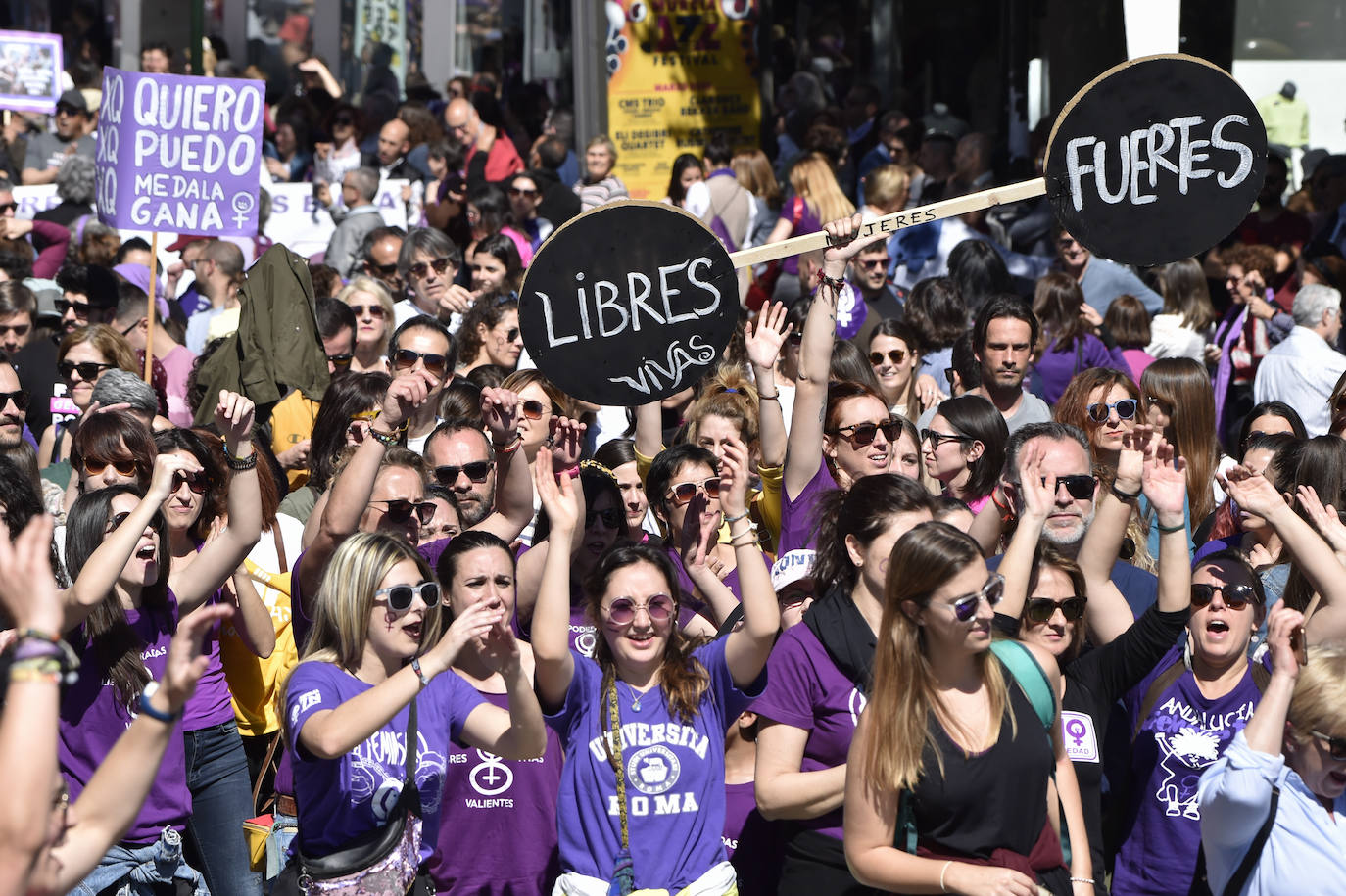 La manifestación transcurrió en un ambiente sano, alegre y reivindicativo.