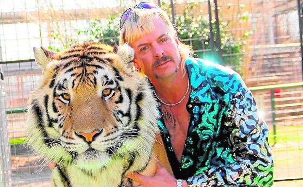 Un fotograma del documental 'Tiger King'.