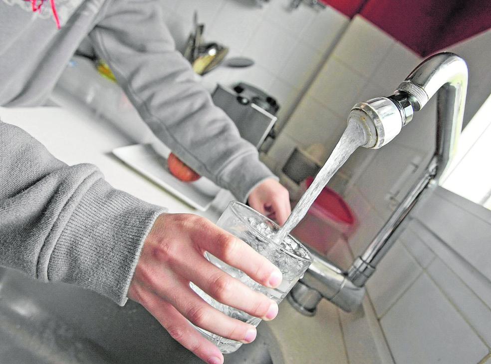 Agua que suministra la Mancomunidad de Canales del Taibilla. 