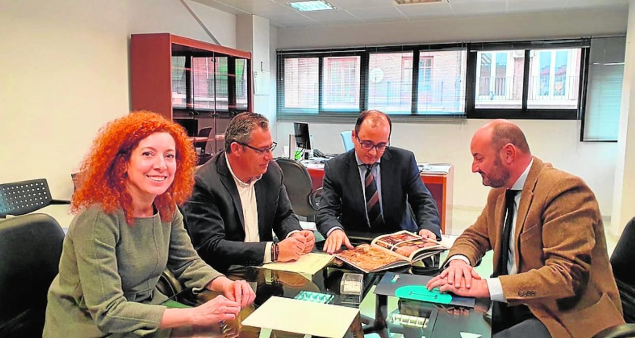 Pilar Valero, Antonio Huéscar, Joaquín Gómez y Joaquín Ruiz. 