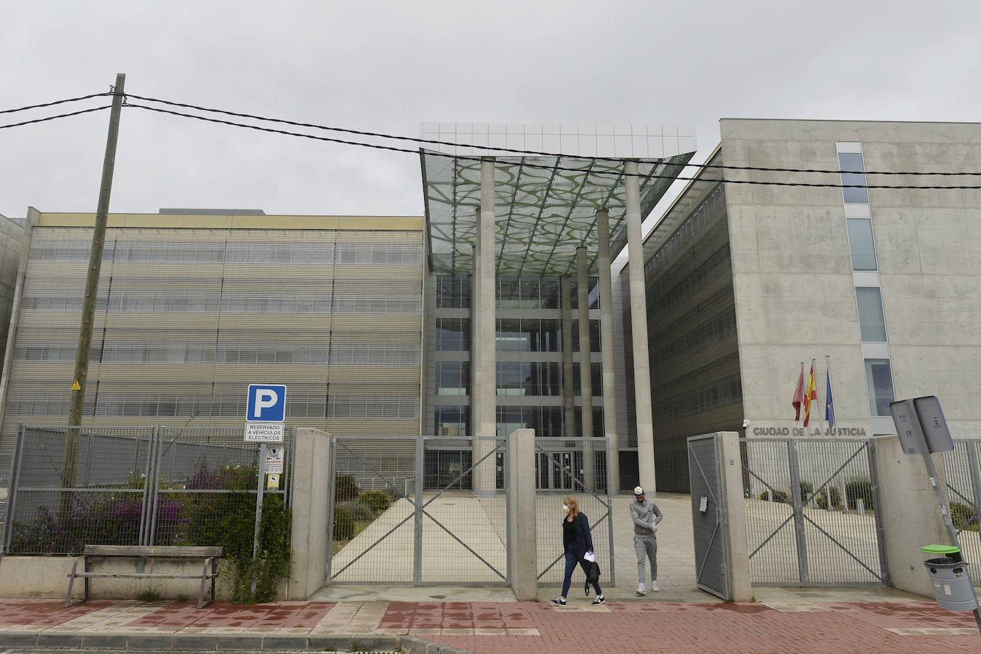 Fotos: Los juzgados de guardia de Murcia mantienen su actividad