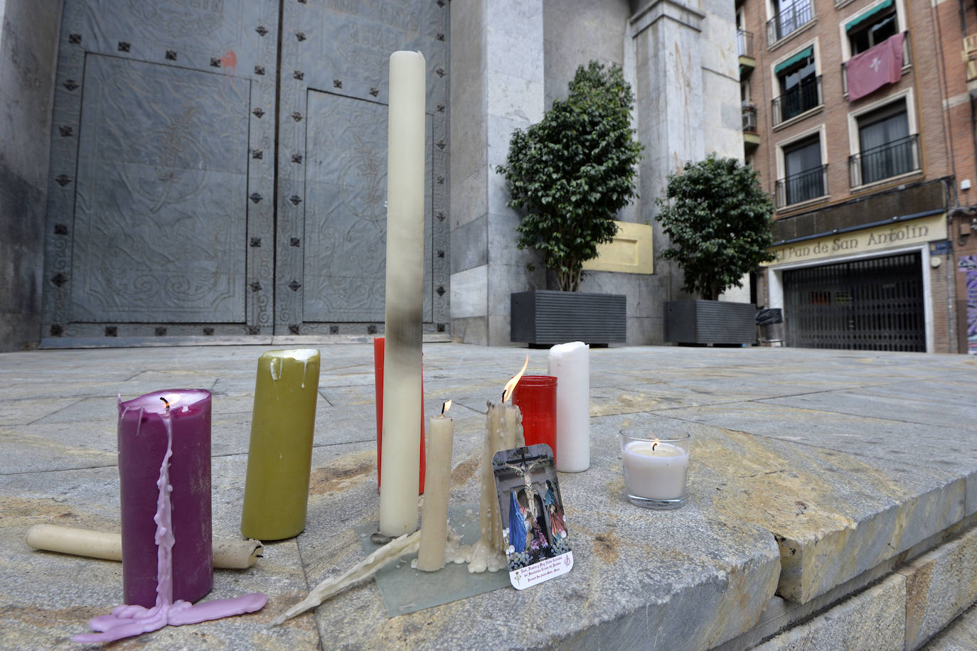 Fotos: El magenta prende en San Antolín