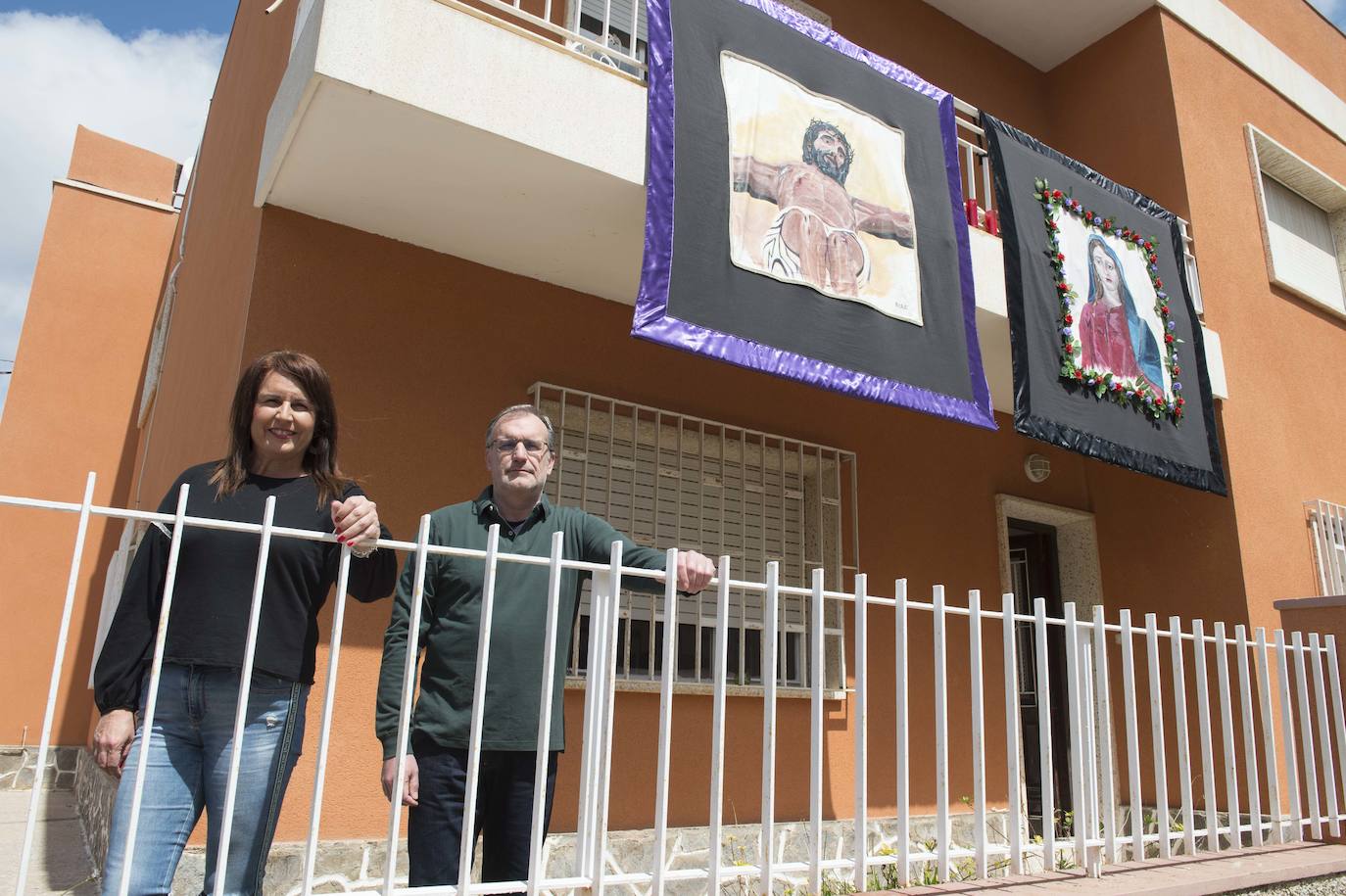 Fotos: Los cartageneros engalanan sus balcones