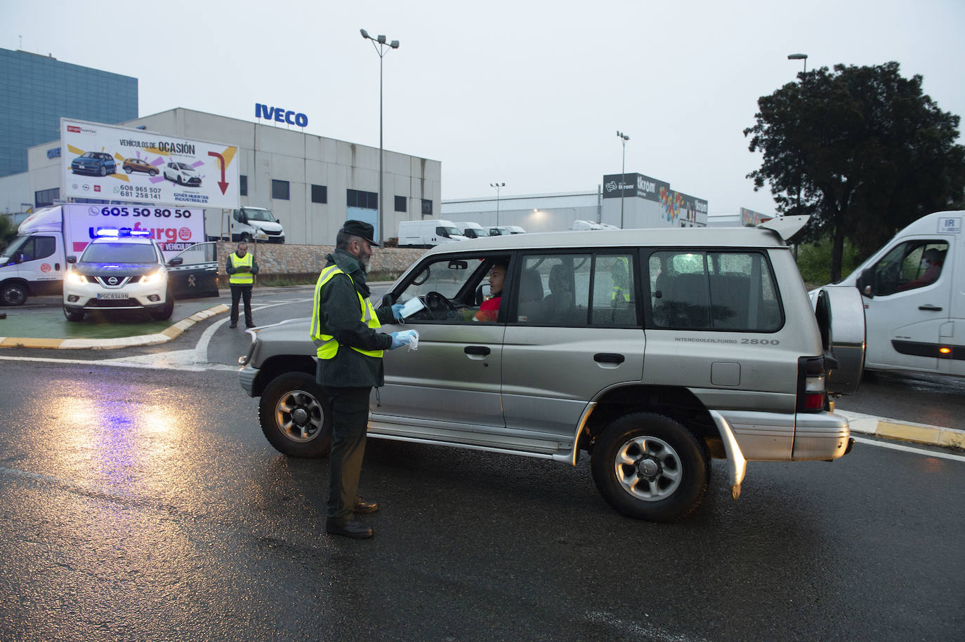 Fotos: Comienza el reparto de 334.000 mascarillas en la vuelta al trabajo en la Región