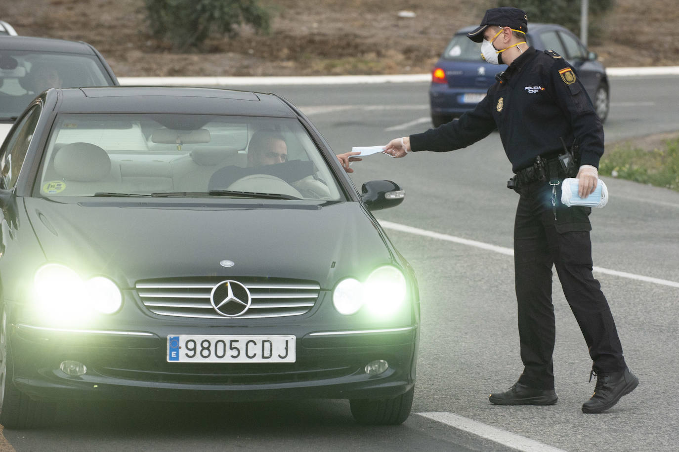 Fotos: Reparto de mascarillas el martes en Murcia