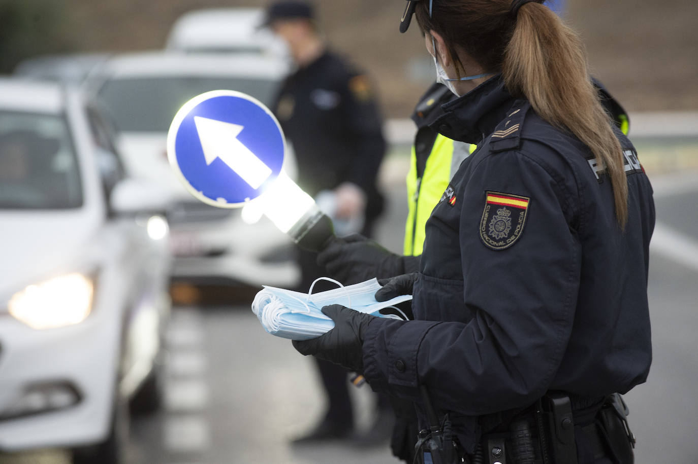 Fotos: Reparto de mascarillas el martes en Murcia