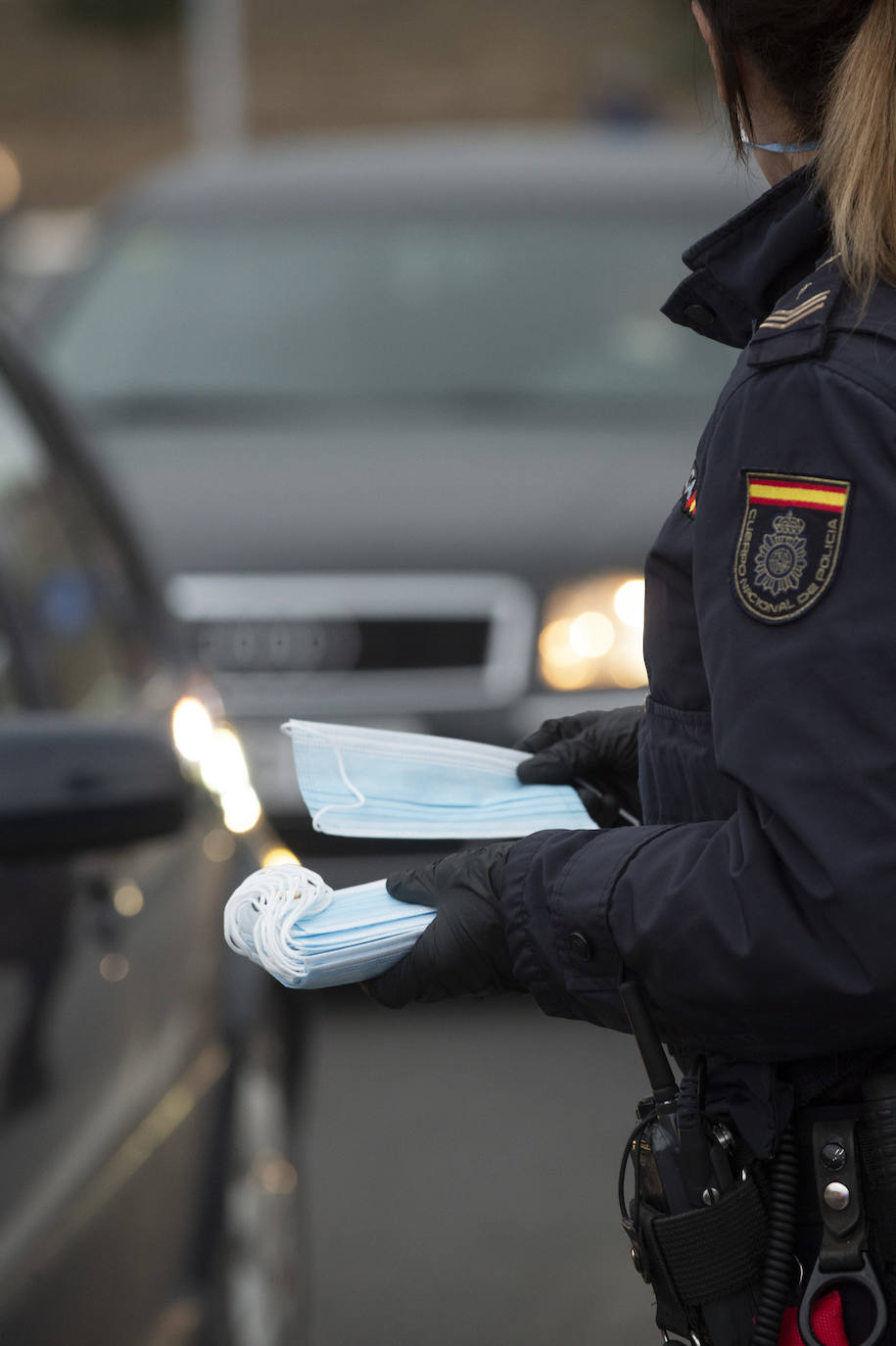 Fotos: Reparto de mascarillas el martes en Murcia