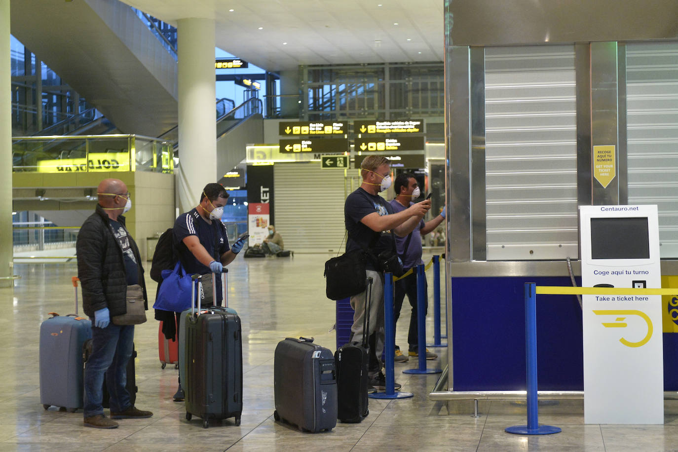Fotos: La cuarentena, mejor en casa que en Senegal