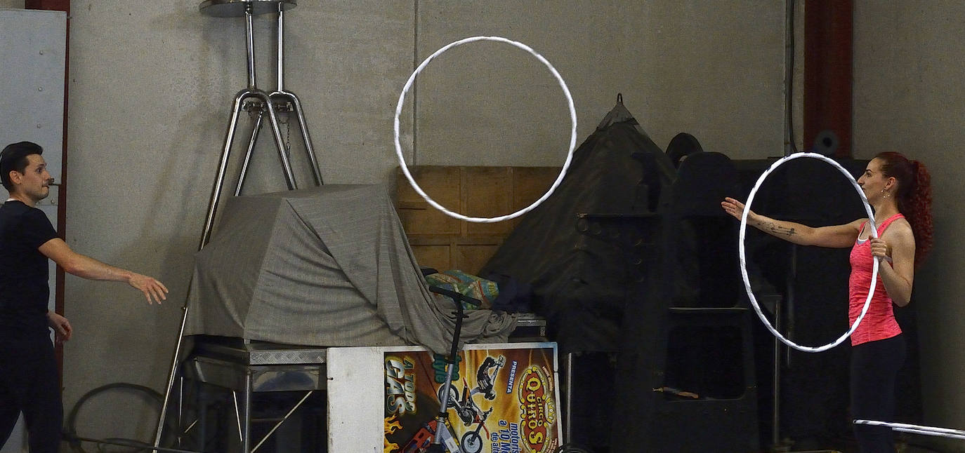 Fotos: Malabaristas y payasos en cuarentena