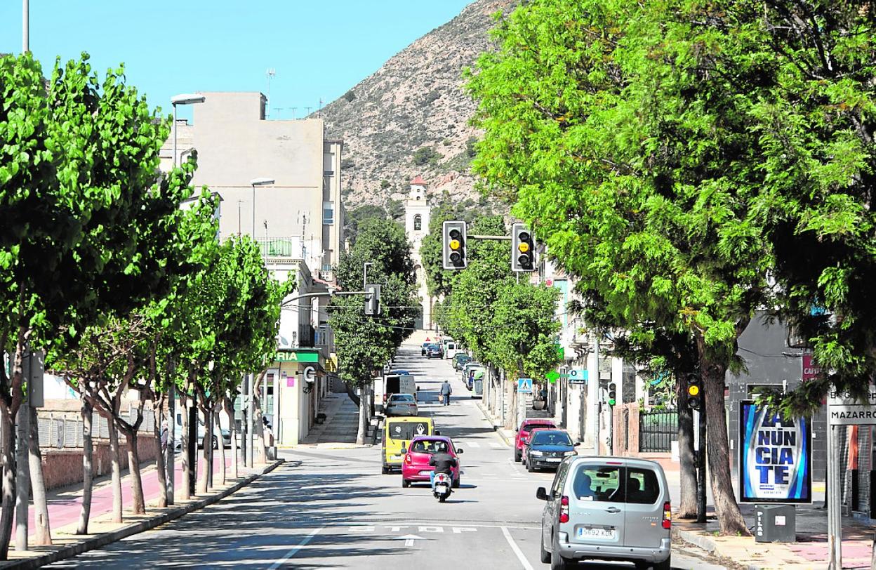 Calle Pío XII, arteria principal del Barrio de la Concepción, en una imagen de esta semana. 