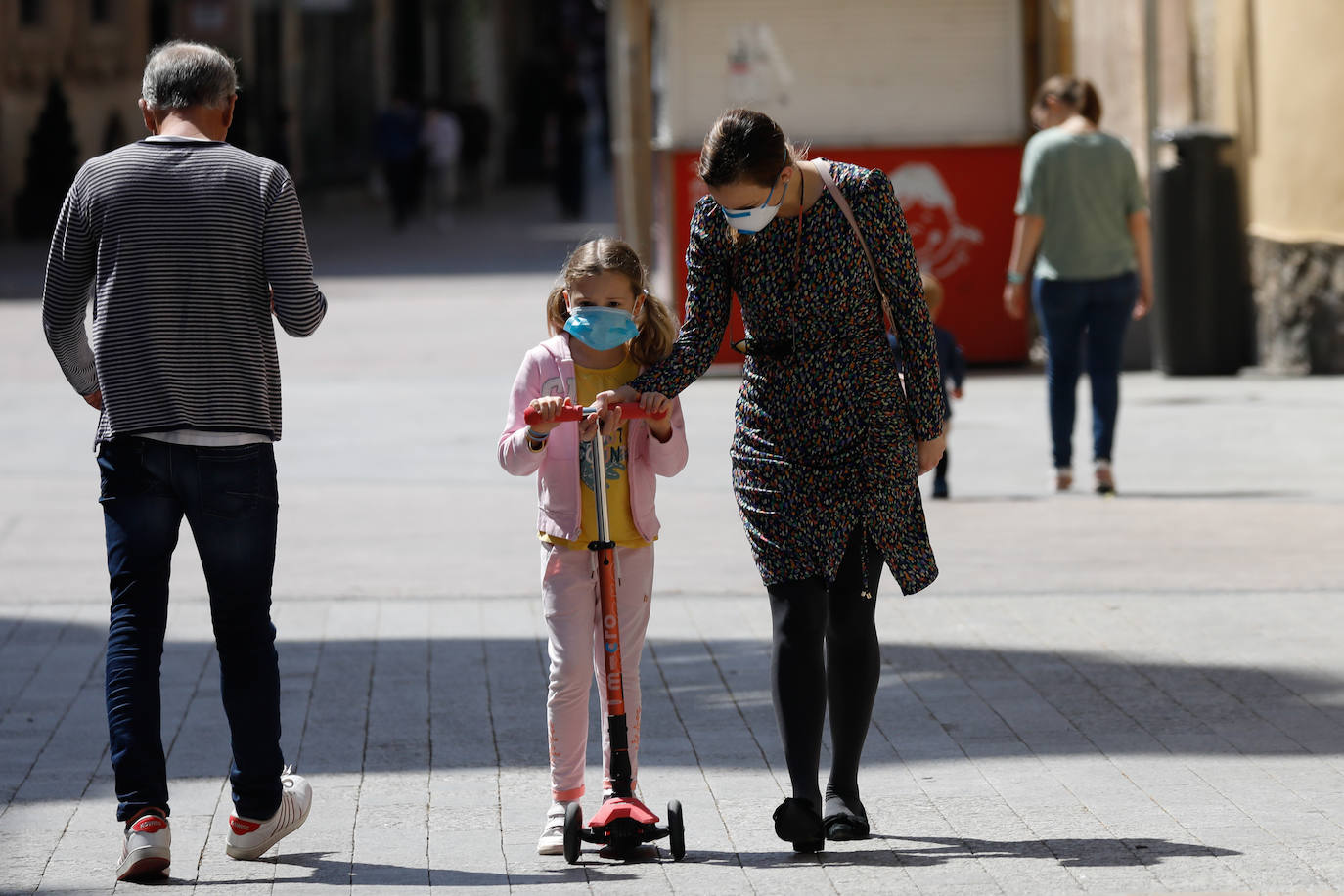 Fotos: Los niños vuelven a pasear por las calles de la Región