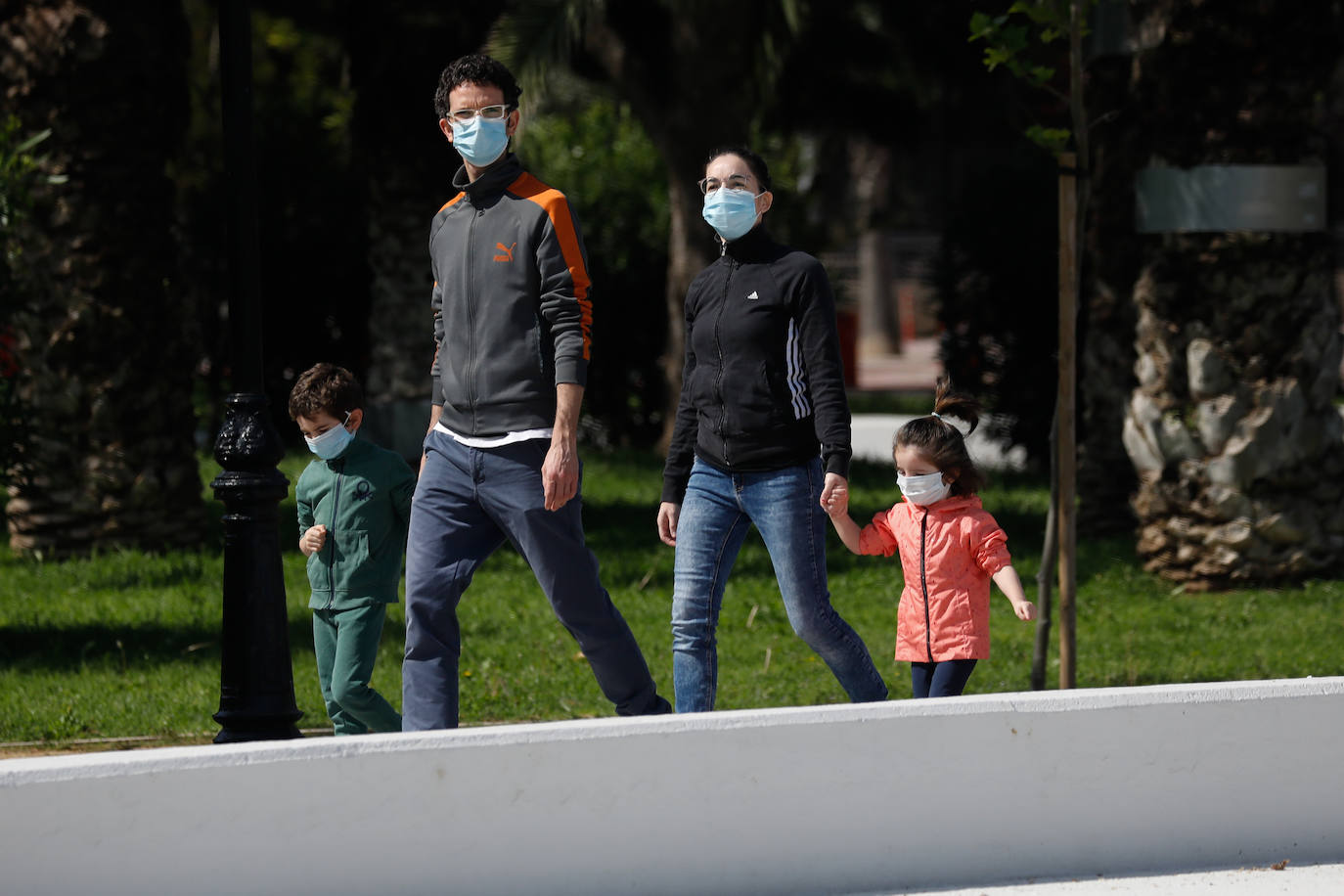 Fotos: Los niños vuelven a pasear por las calles de la Región