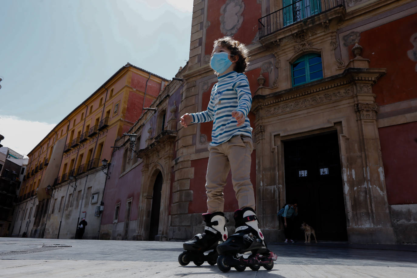 Fotos: Los niños vuelven a pasear por las calles de la Región