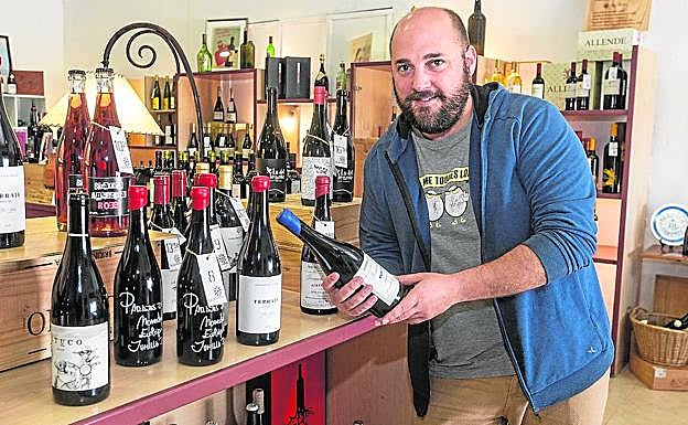 Andrés Gómez Méndez (Torre Pacheco, 1984), emprendedor. Fundador de la distribuidora de vinos La Diligente.