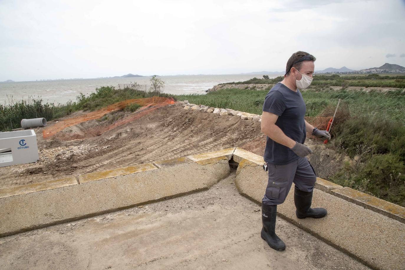 Fotos: La CHS da el primer paso para blindar el acuífero del Mar Menor