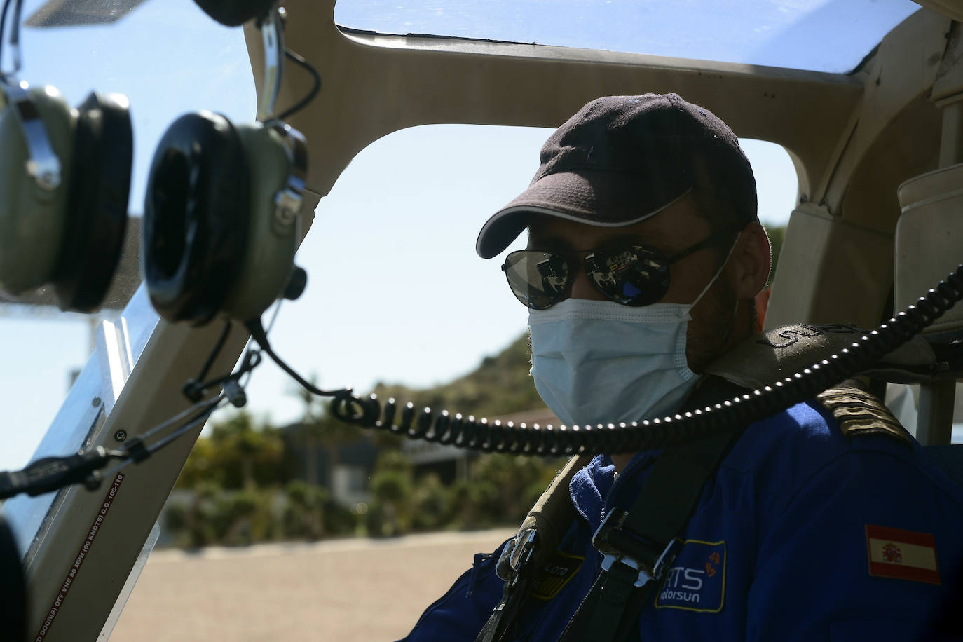 Fotos: Un helicóptero se une a la guerra contra el mosquito tigre en Murcia