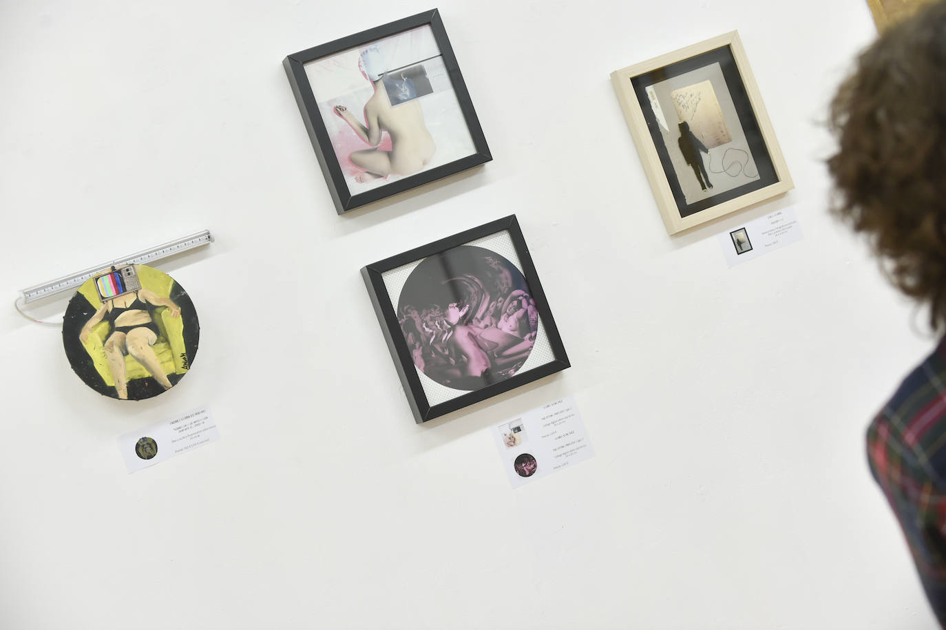 Fotos: Léucade ofrece pintura en vivo con el artista Cristóbal Pérez García