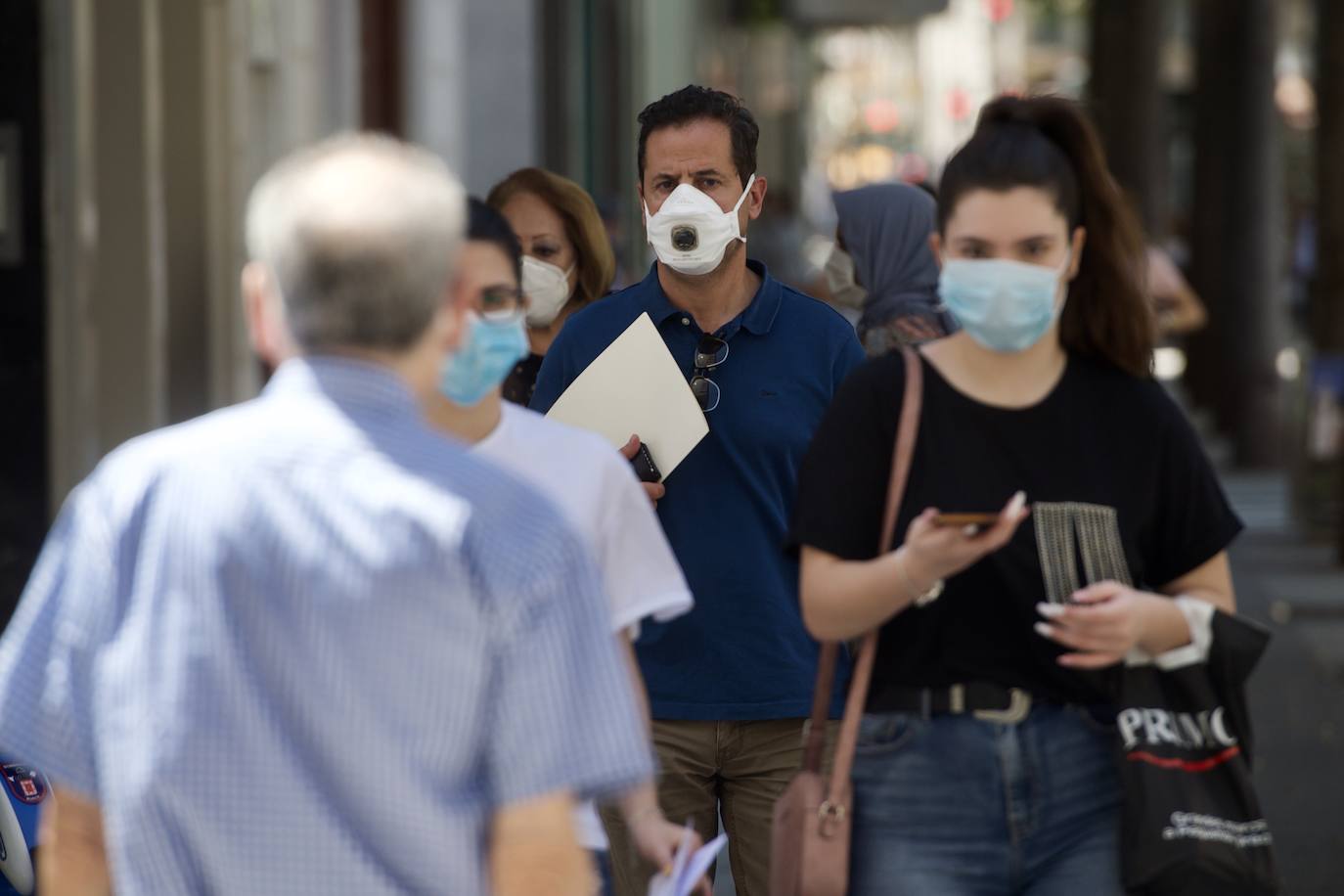 Fotos: Las mascarillas toman las calles de Murcia
