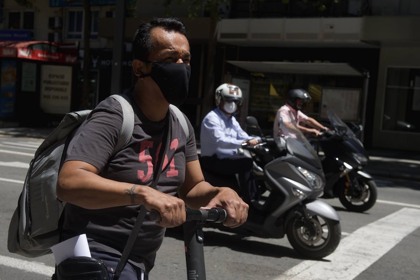 Fotos: Las mascarillas toman las calles de Murcia