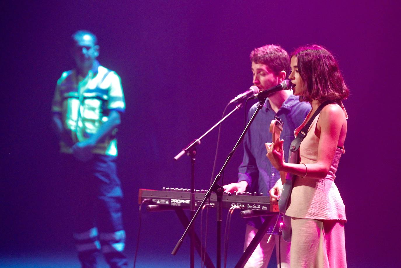 Fotos: Un abrazo musical a los que han arriesgado sus vidas