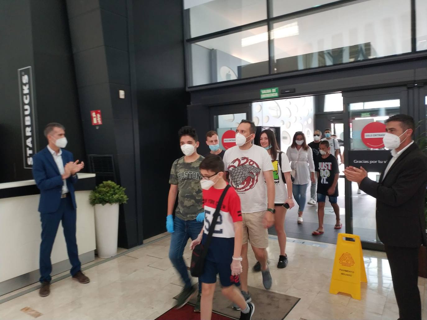 Fotos: Los centros comerciales vuelven tras más de dos meses